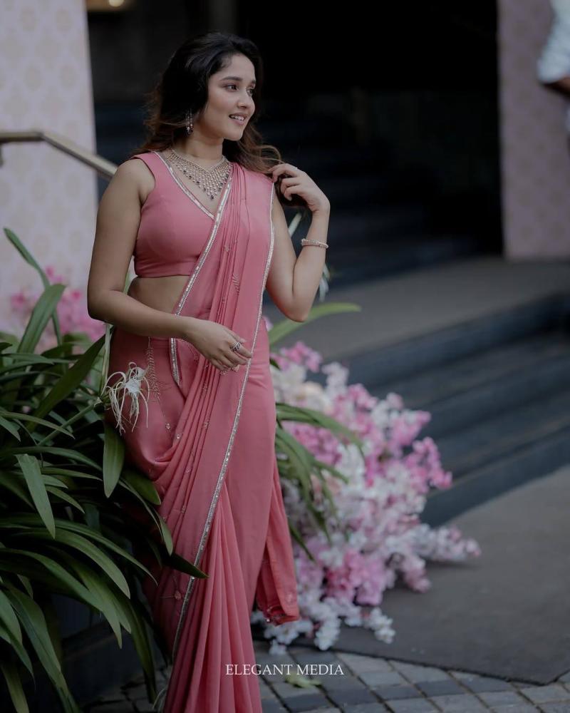 anikha-surendran-hot-photos